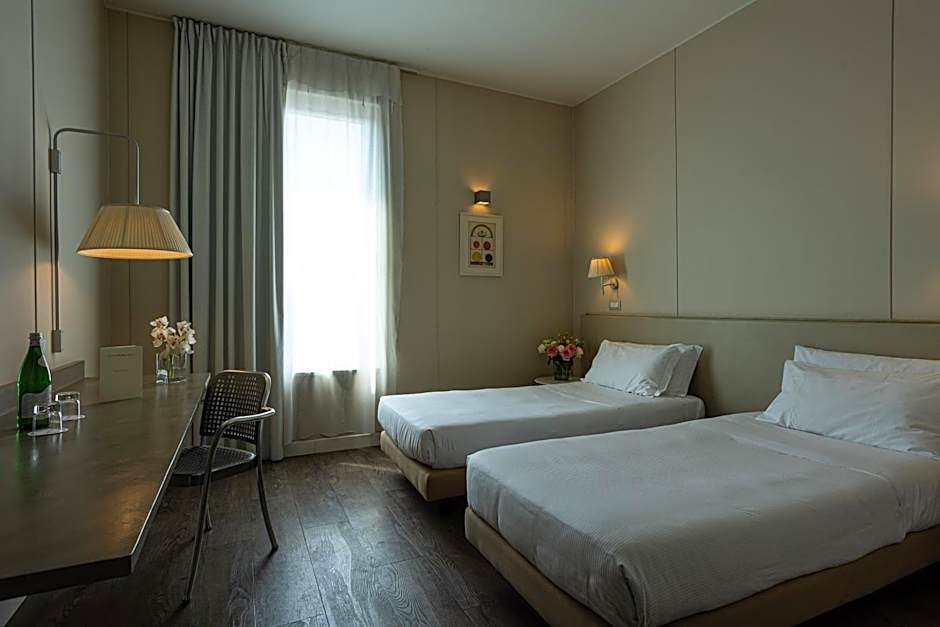 Cosmo Hotel Palace
