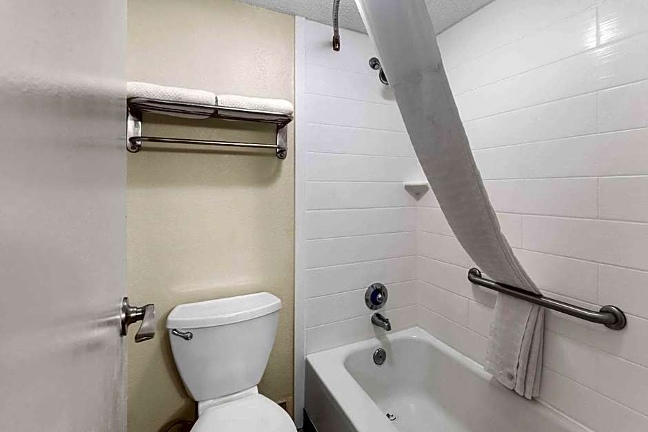 Quality Inn Tullahoma