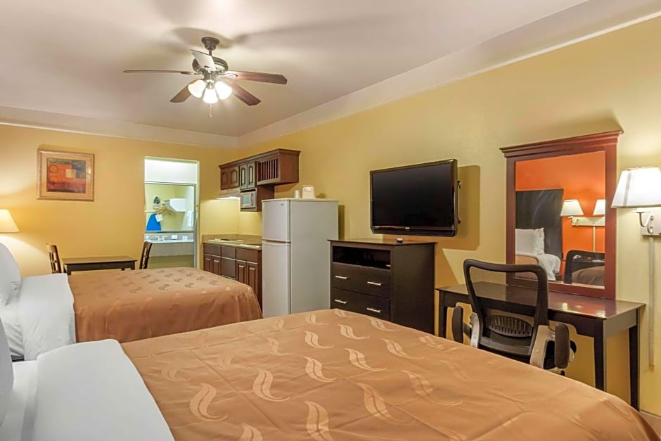 Quality Inn & Suites at The Outlets Mercedes/Weslaco