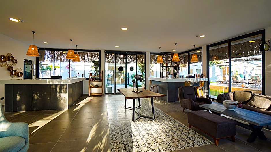 Yalıpark Beach Hotel