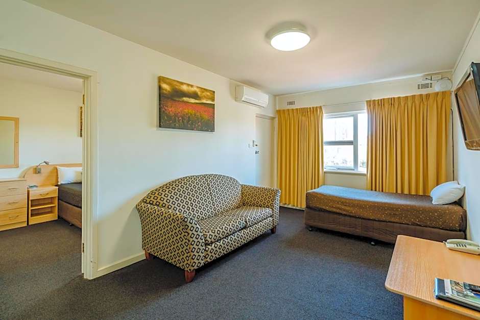 Canning Bridge Auto Lodge