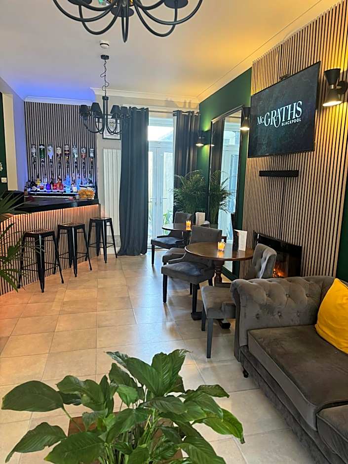 McGraths Hotel & Public Bar