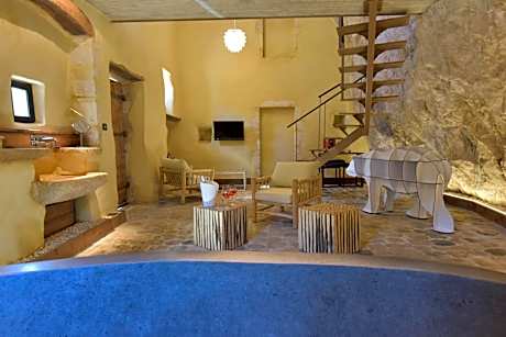 Deluxe Double Room with Bath