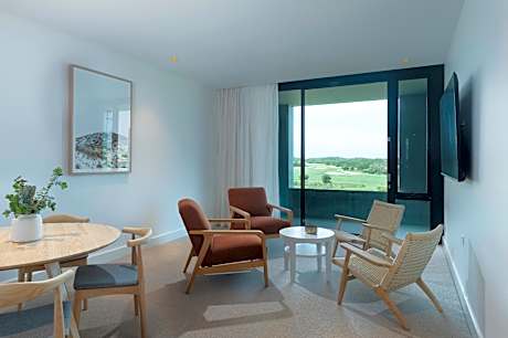Junior Garden View Suite
