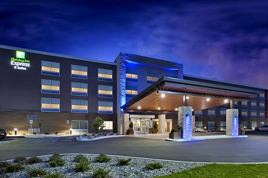 Holiday Inn Express & Suites Grand Rapids