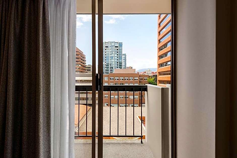 Holiday Inn & Suites Vancouver Downtown By IHG