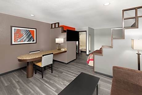 Double Suite - Non-Smoking