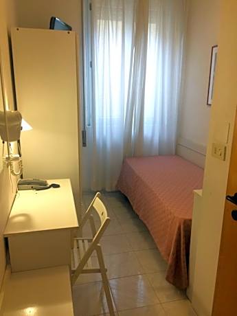 Economy Single Room