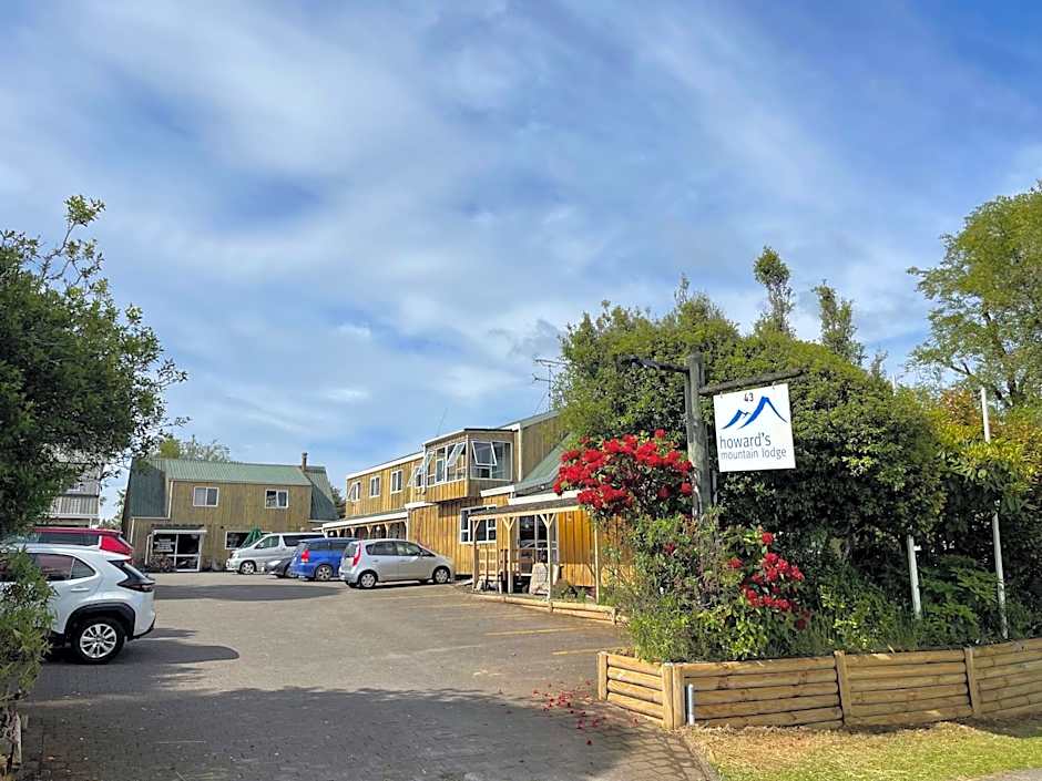 Howard's Mountain Lodge