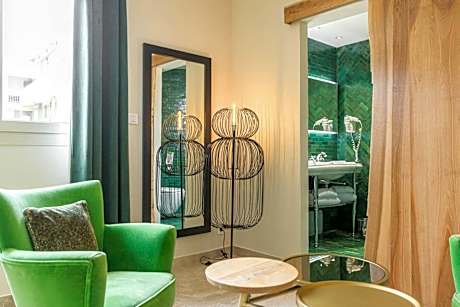 Junior Suite (2 Adults)