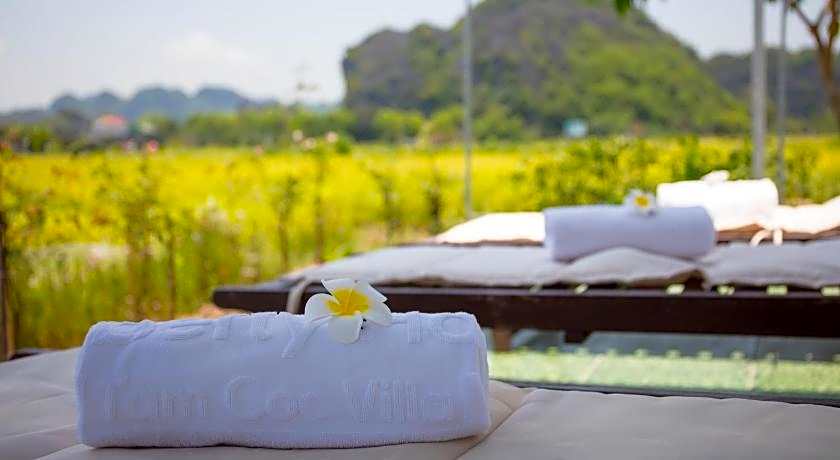 Liberty Hall Tam Coc Hotel & Villa