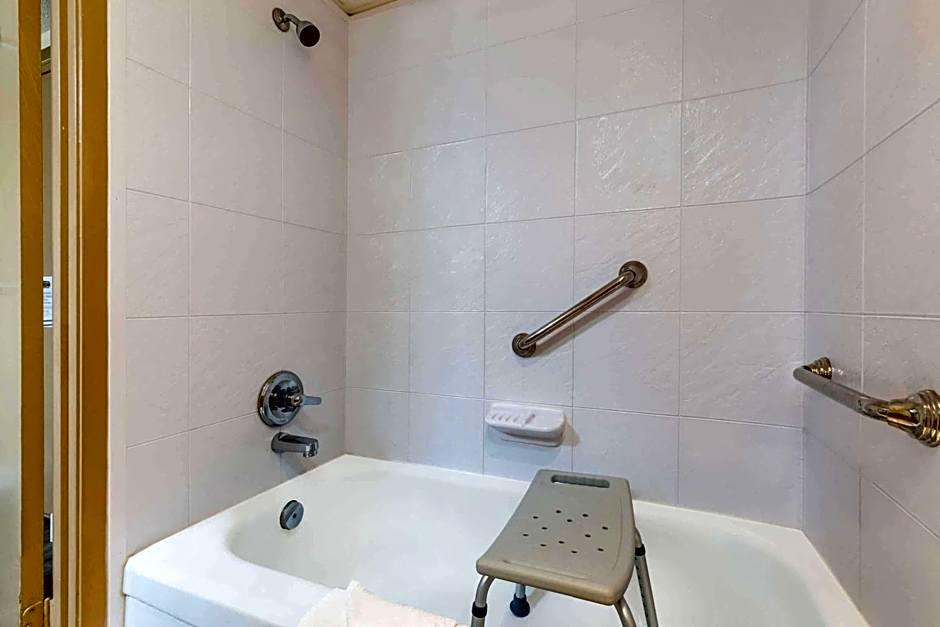 Ramada by Wyndham Coquitlam