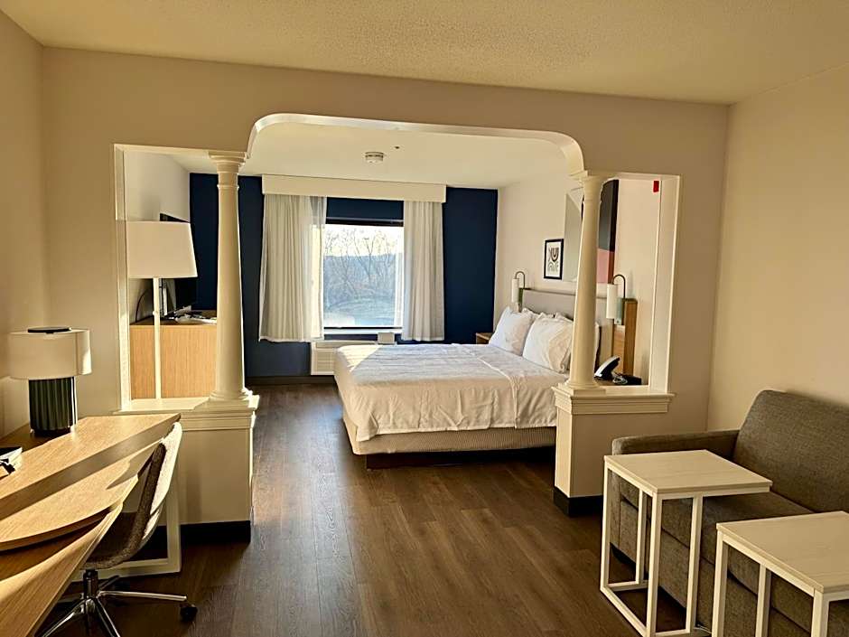 Spark by Hilton Woburn Boston