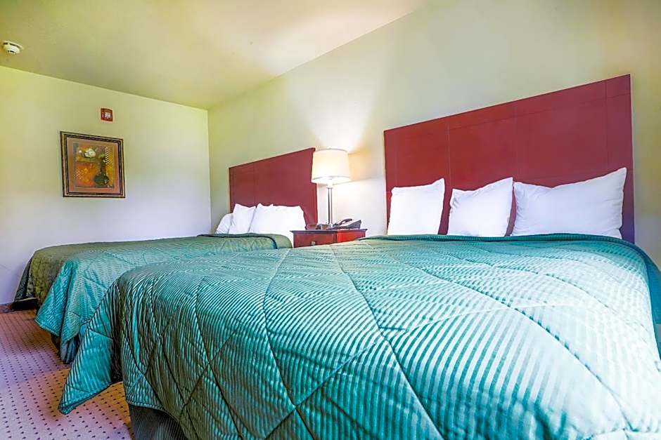 Evansville Inn & Suites by OYO