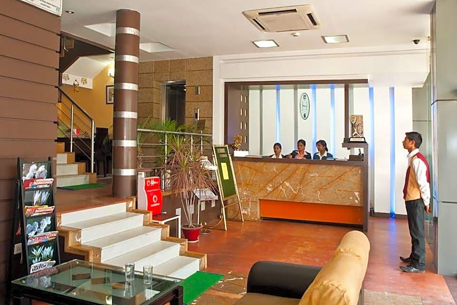  Hotel Crystal Residency