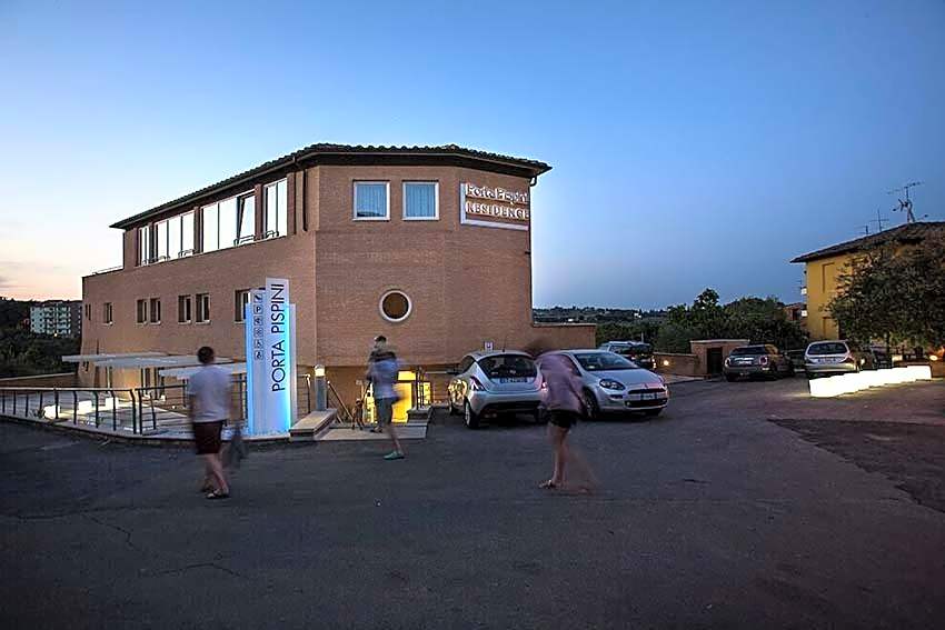 Porta Pispini Residence