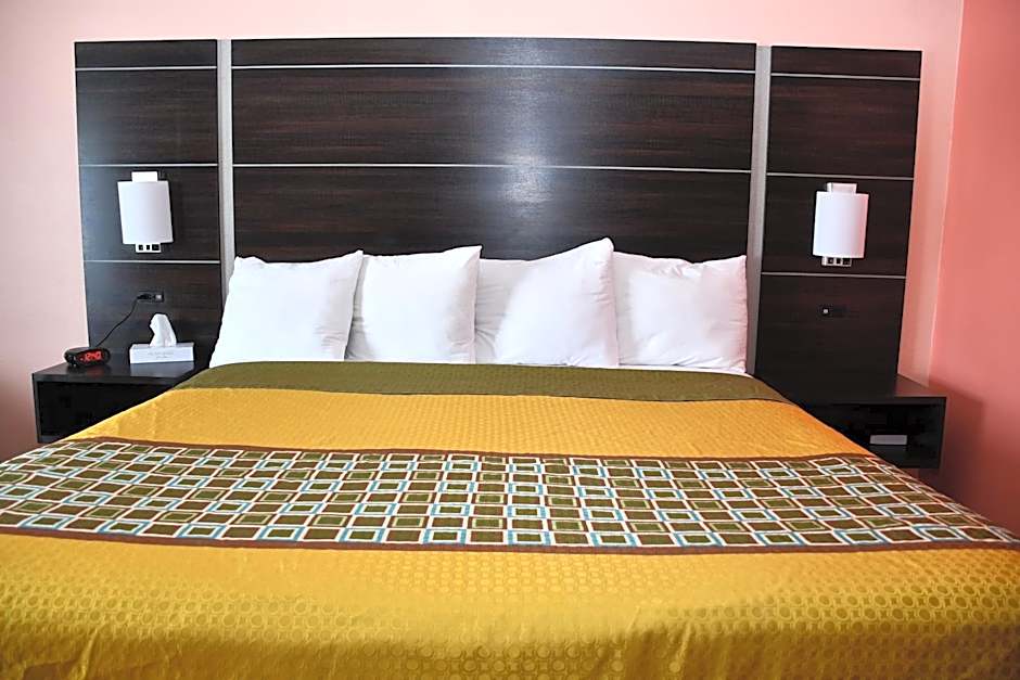 Regency Inn & Suites Faribault