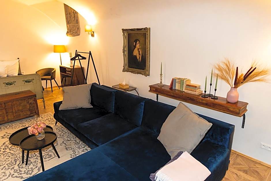 Opera apartments - Mestský palác