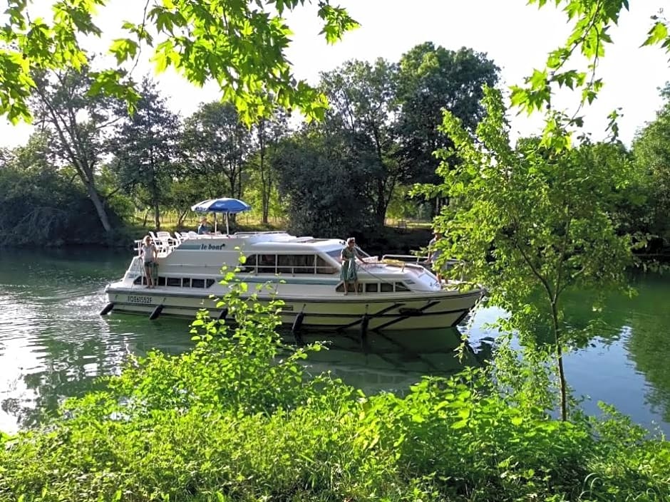 Le Domaine Des Platanes