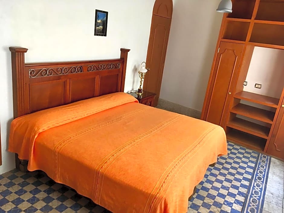Hotel Rocinante