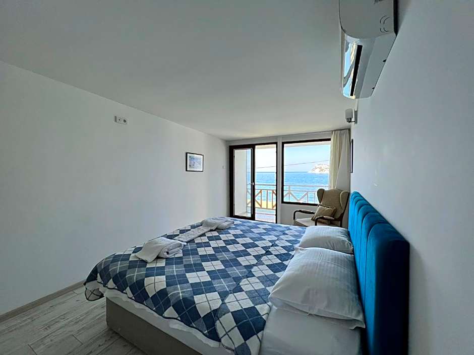 Giritli Rum Meyhanesi & Butik Otel