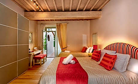 Deluxe Triple Room