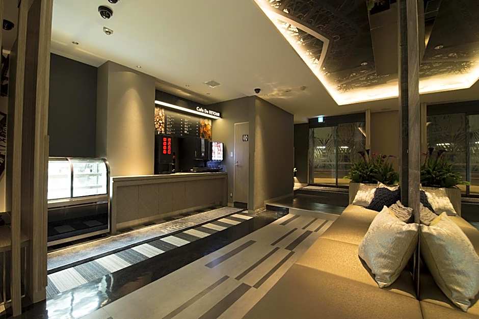 ルトゥール難波 RetourNANBA 男塾ホテルグループ – Osaka, 