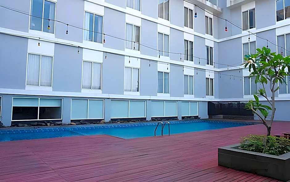 Ascent Premiere Pasuruan