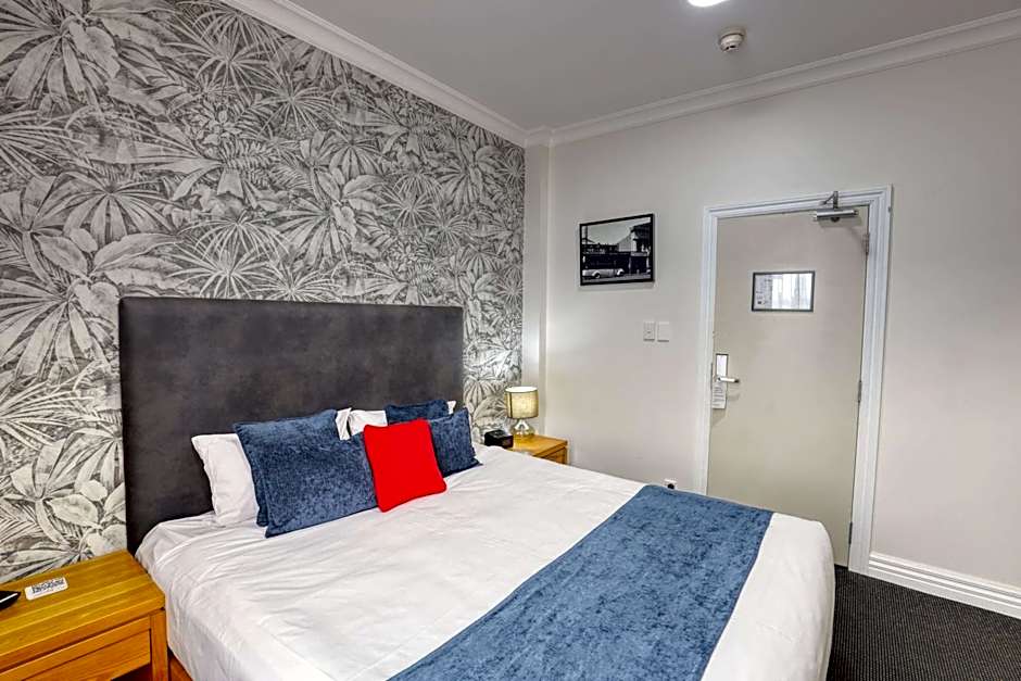 Ramada by Wyndham Hamilton City Center