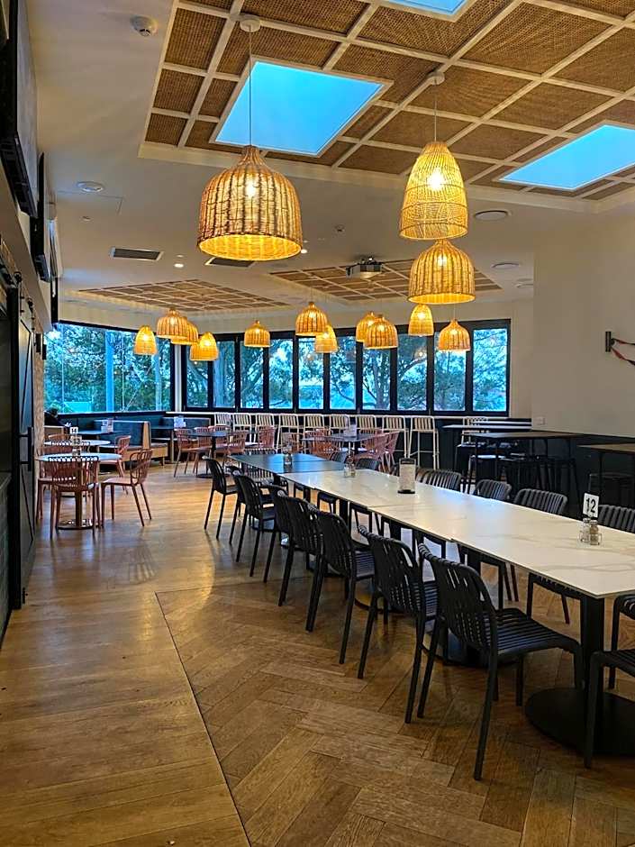 General Roberts Hotel