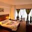 Hotel Emma West