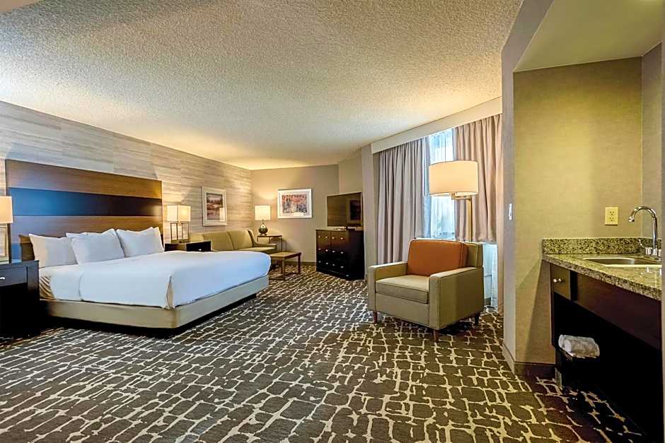 DoubleTree by Hilton Hotel Denver Aurora
