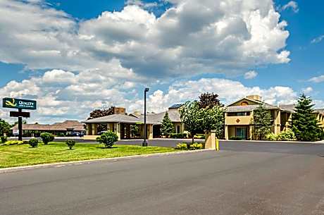 Quality Inn & Suites Frostburg-Cumberland