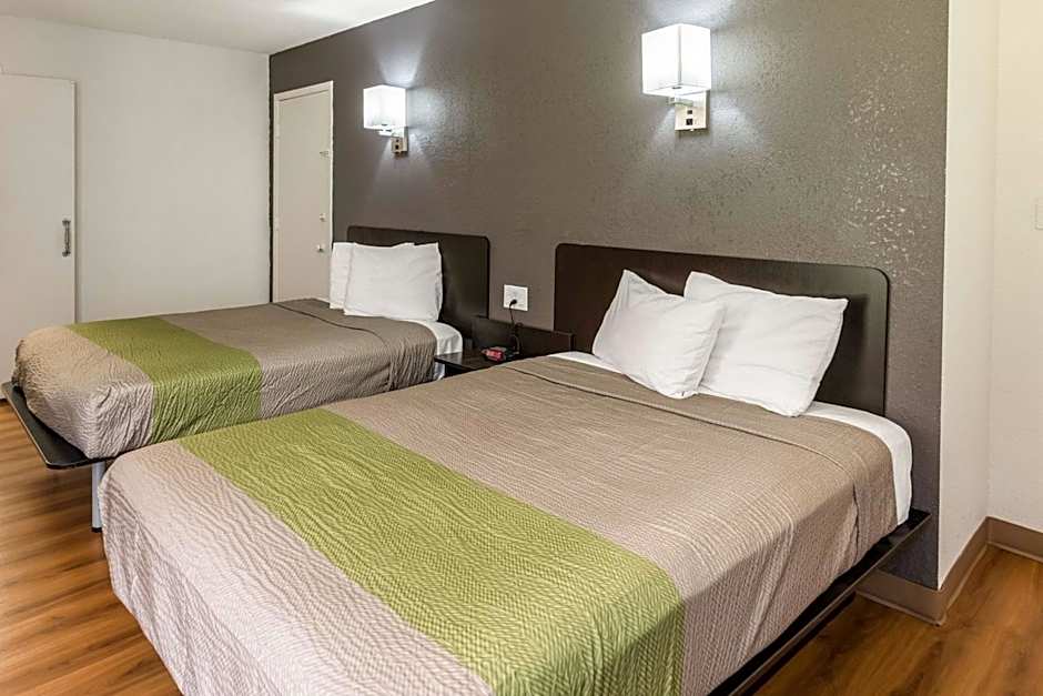 Studio 6-Arlington, TX