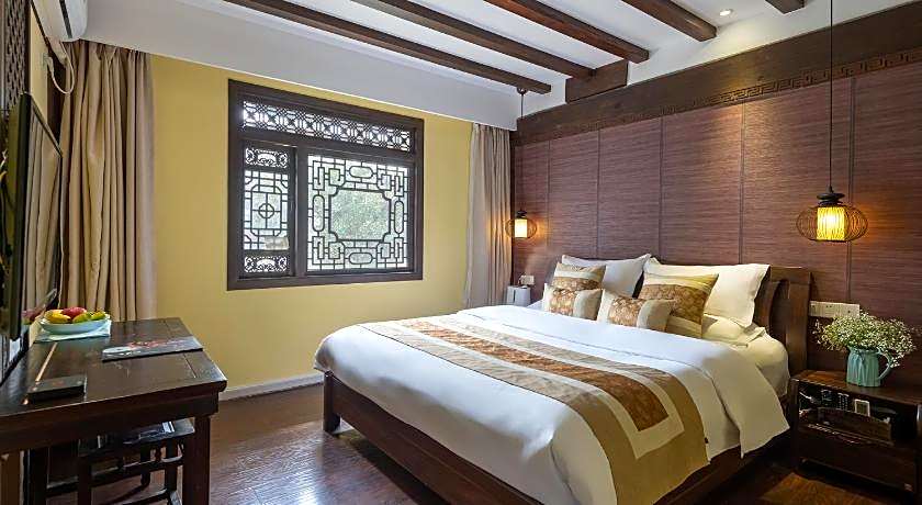 Lijiang Guiyuantianju Inn Branch1
