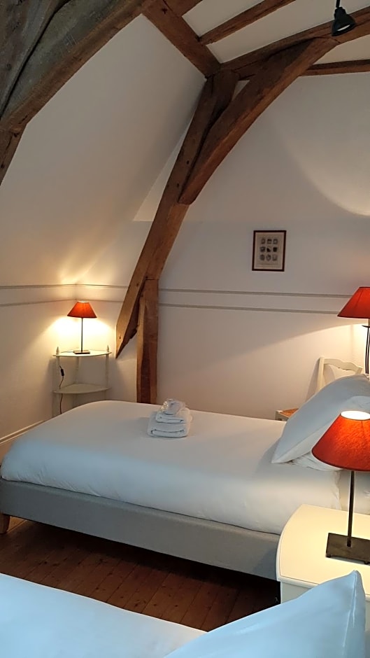 AU MANOIR DE LA BARRE