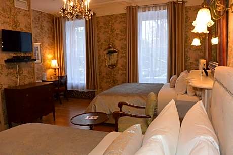 Double Room with 2 Double Beds
