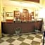Hotel Columbia