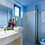 Golden Bay Apartments-Garden Haven