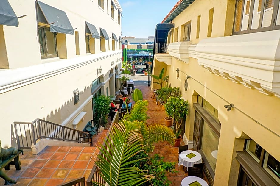 Balboa Inn