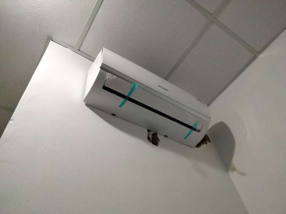 OYO Life 93054 Th Residence 135 Syariah