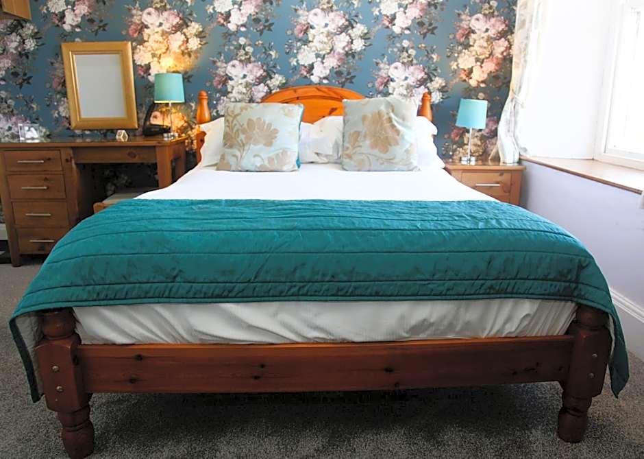 Photo 1 of 6 of Small Double Room