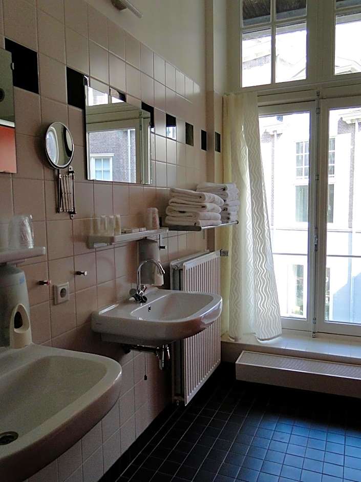 LABnul50 self check-in hotel Groningen