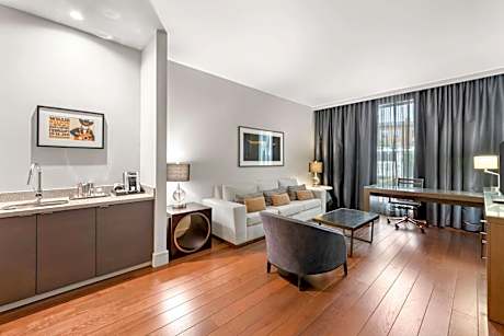 King Parlor with Murphy Bed