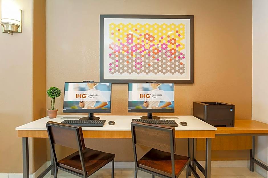 Holiday Inn Express Lancaster By IHG