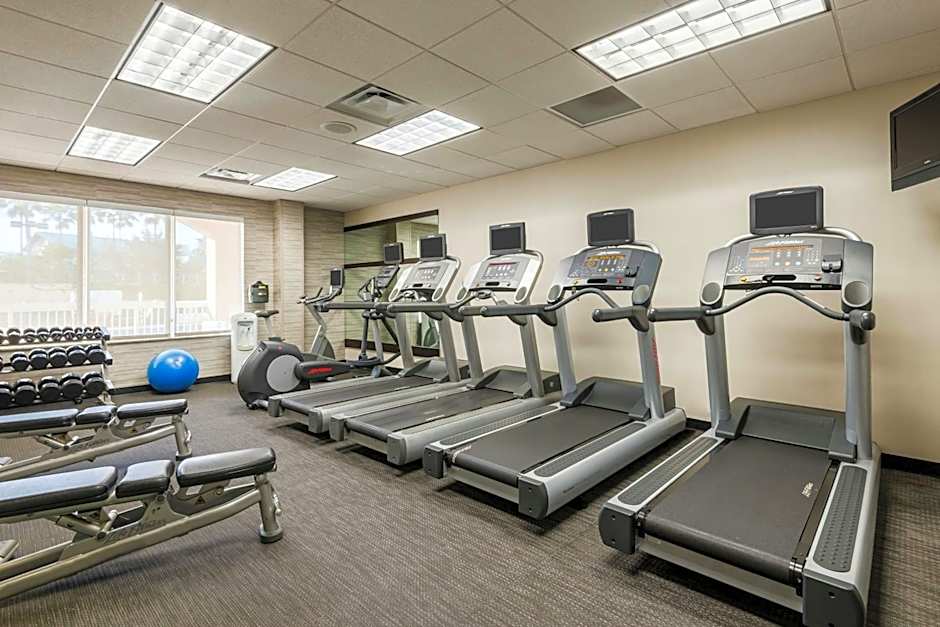 Courtyard by Marriott Fort Myers at I-75 and Gulf Coast Town Center