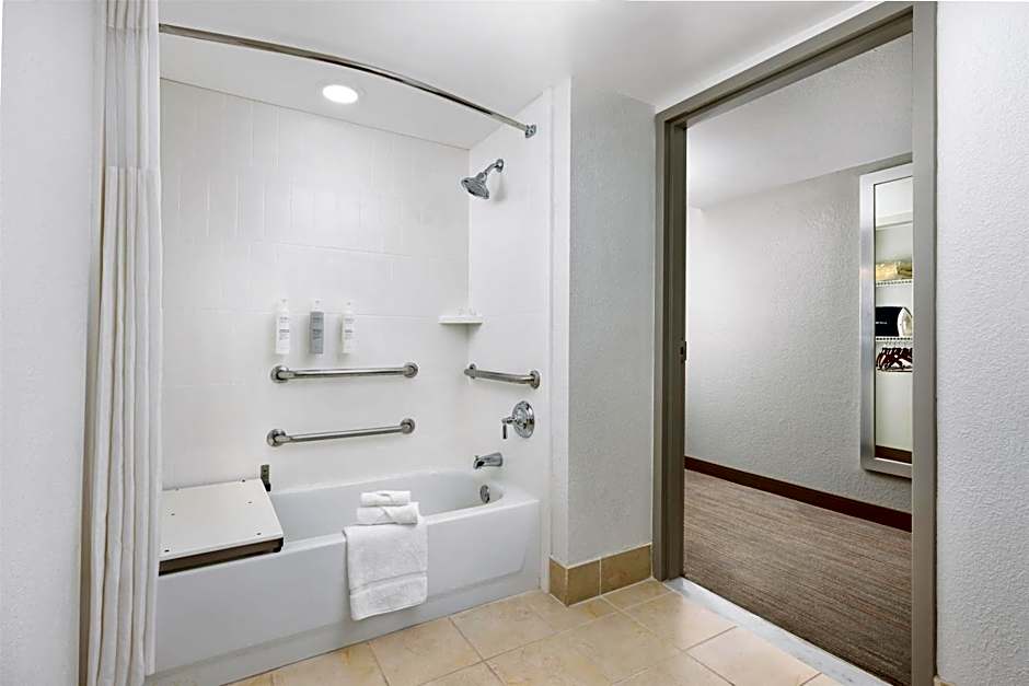 Hampton Inn Naples-Central