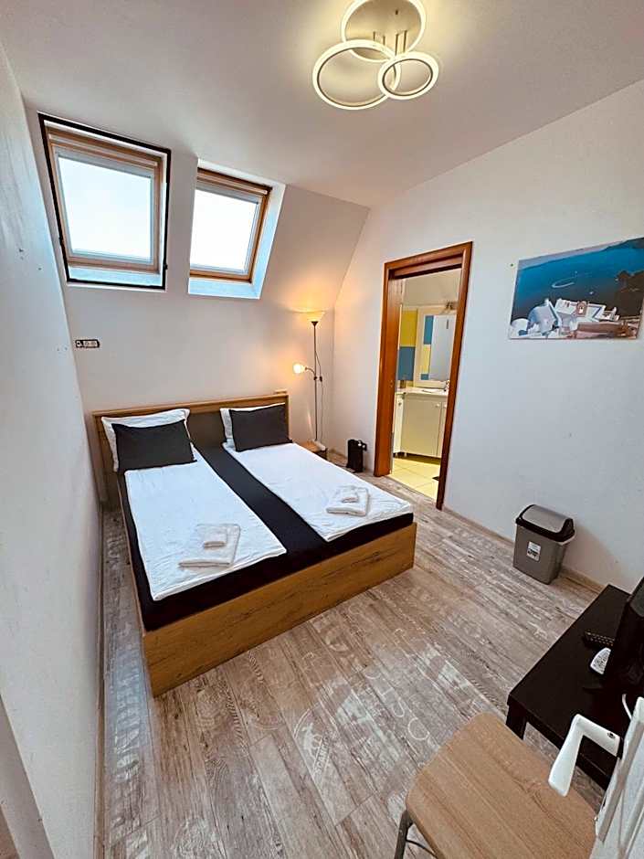 Central Hostel Partener