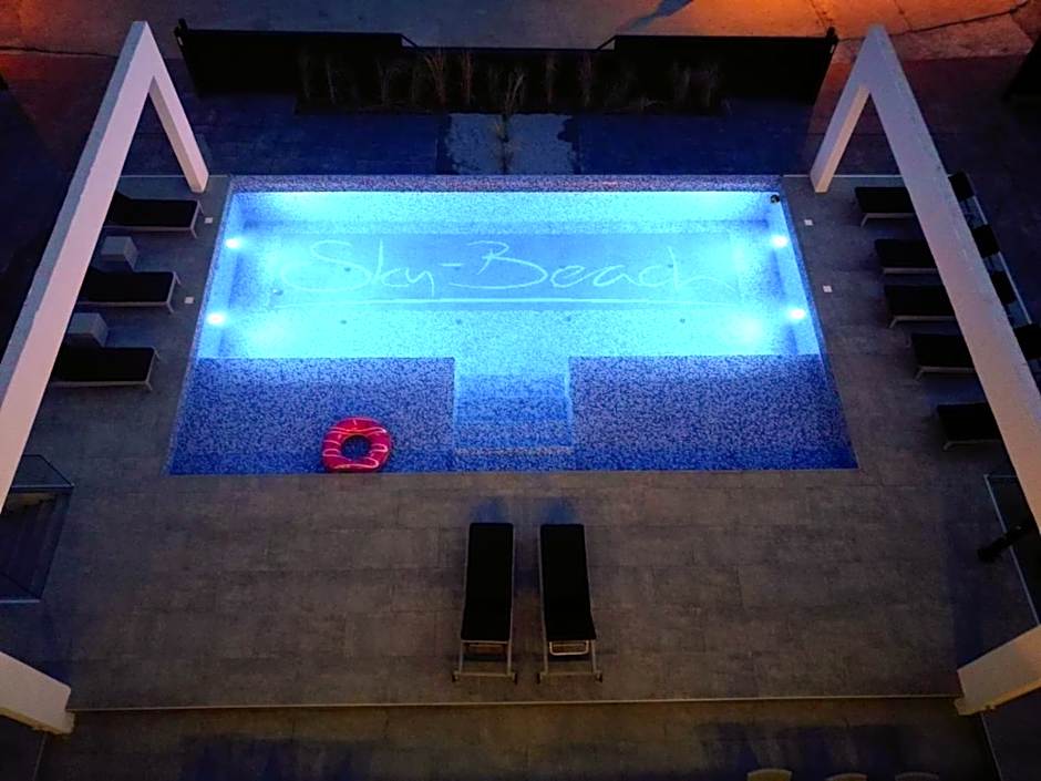 Sky Beach Aparthotel