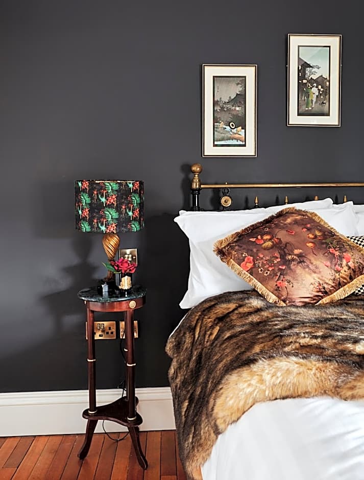 The Harrison Chambers of Distinction